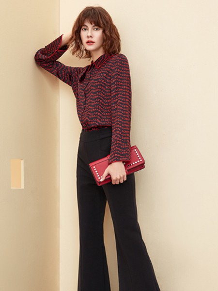 朗蔻女装2022春夏季黑色喇叭裤