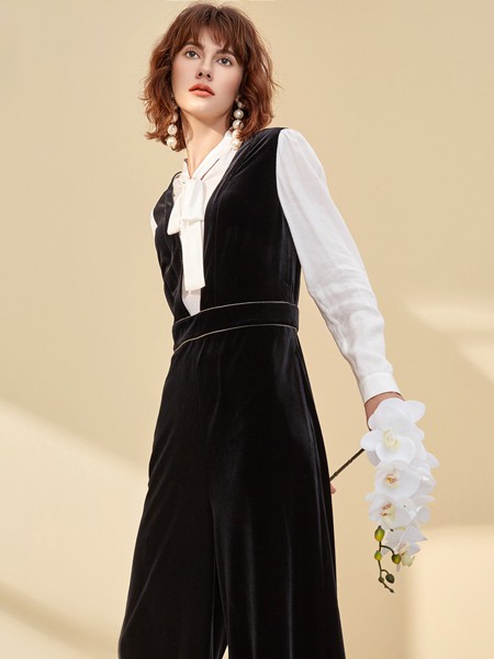 朗蔻女装2022春夏季黑色连衣裙