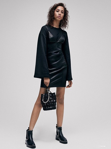 摩登瑞尔MODENRIVER女装2022秋冬季黑色吊带裙