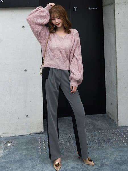 WISKII2022秋冬季粉色T恤