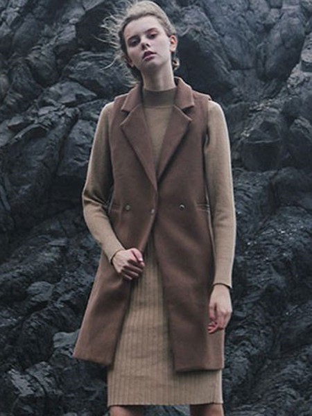 红馆女装2021秋冬季咖啡色毛衣裙