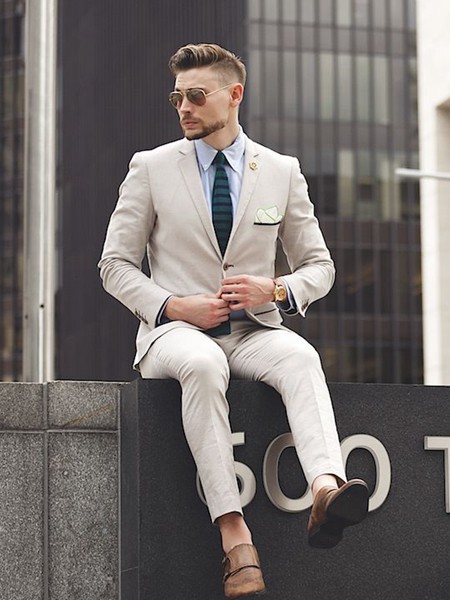 裁圣男装2021秋冬季米色西装