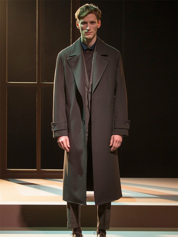 裁圣男装2021秋冬季黑色大衣