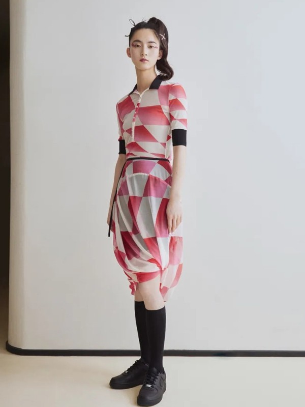 MARCHEN女装2022春夏季粉色T恤