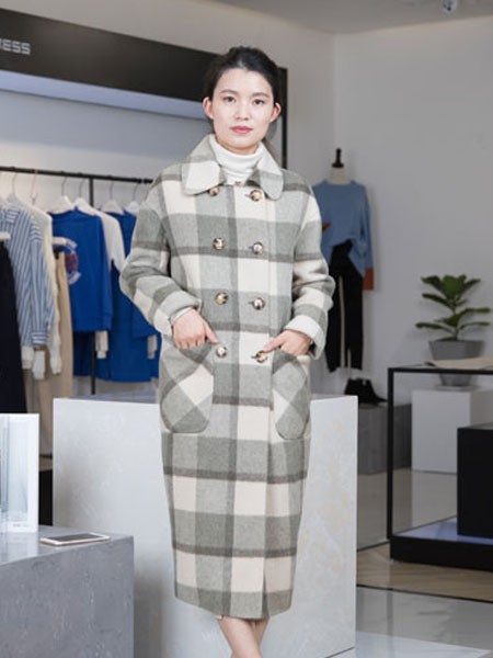 艾琳茜女装2021秋冬季白色大衣