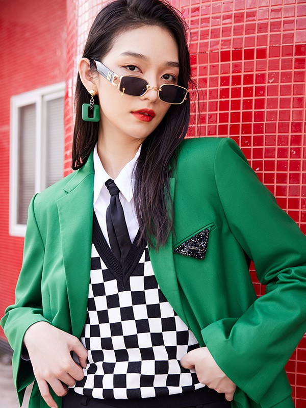 姚领2022秋冬季绿色西装