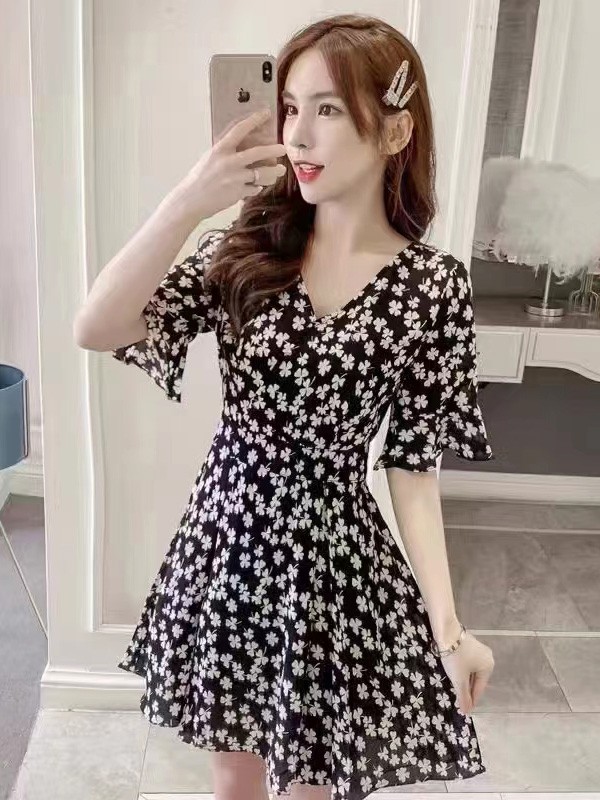 HiF韩一坊女装2022春夏季黑色连衣裙