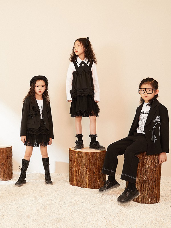 JOJO2022秋冬季黑色吊带裙