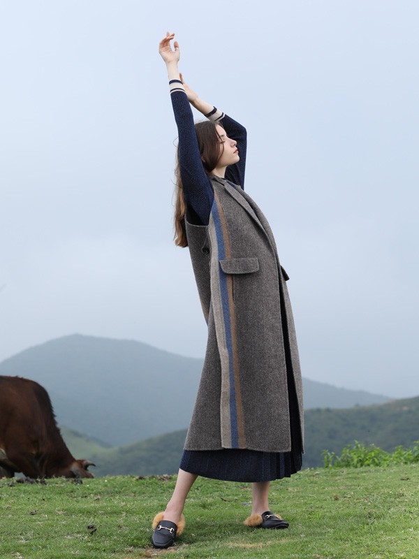 播冉女装2022秋冬季灰色大衣