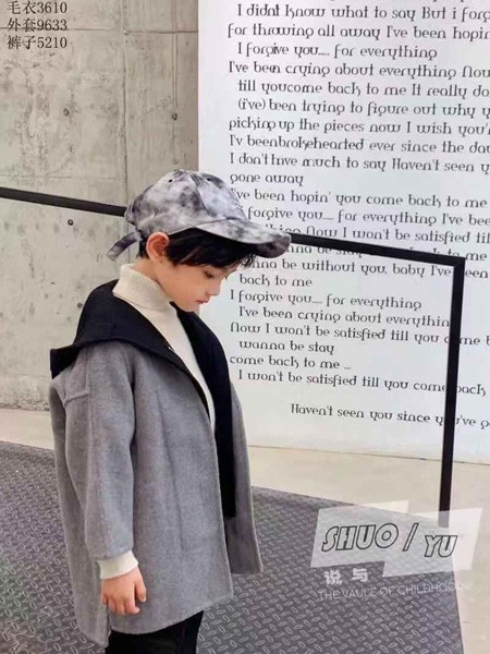 说与童装2022秋冬季灰色大衣