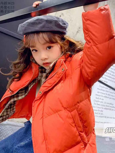 说与童装2022秋冬季橙色棉服