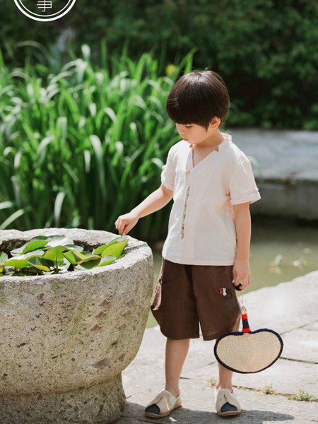 童事2022春夏季灰色T恤