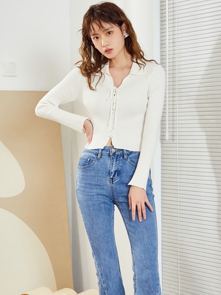 Abun2022春夏季白色针织衫