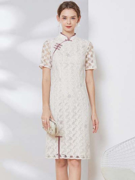 经典故事2022春夏季白色旗袍