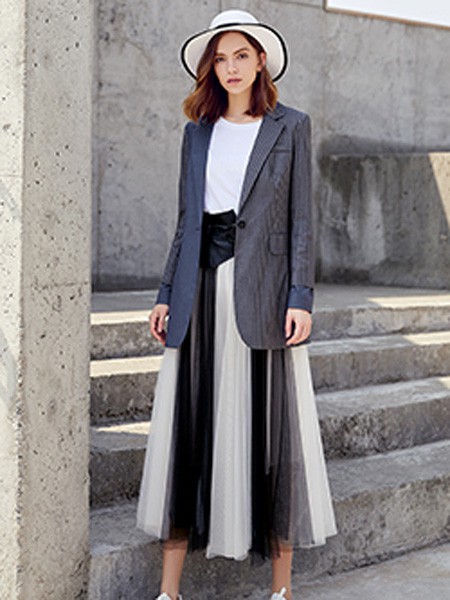 时尚佰莉2021秋冬季灰色西装