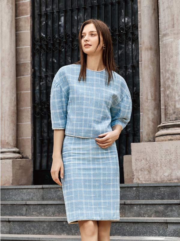 优恰女装2022秋冬季蓝色短裙