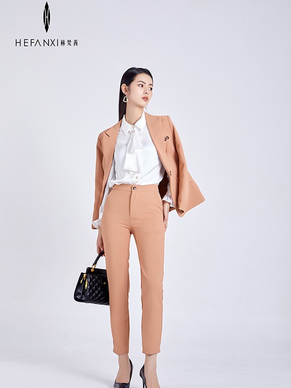 赫梵茜女装2022秋冬季橙色西装