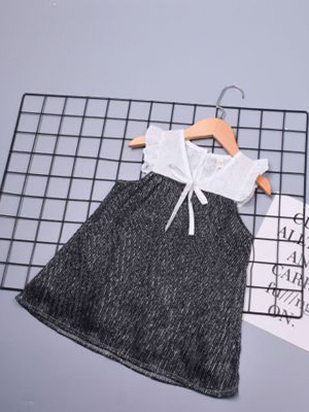 动漫童话2022春夏季拼色连衣裙