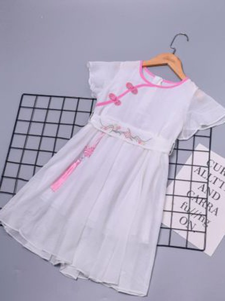 动漫童话童装2022春夏季白色连衣裙