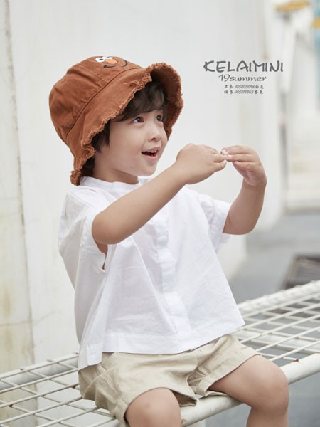 可米芽2022春夏季白色T恤