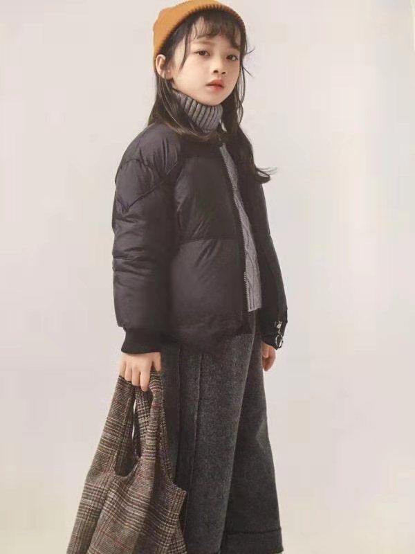 广州小明星2022秋冬季黑色棉服