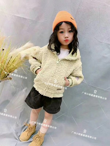 广州小明星2022秋冬季黑色短裤