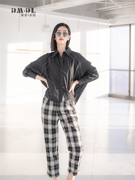 黛美多丽女装2022春夏季白色长裤