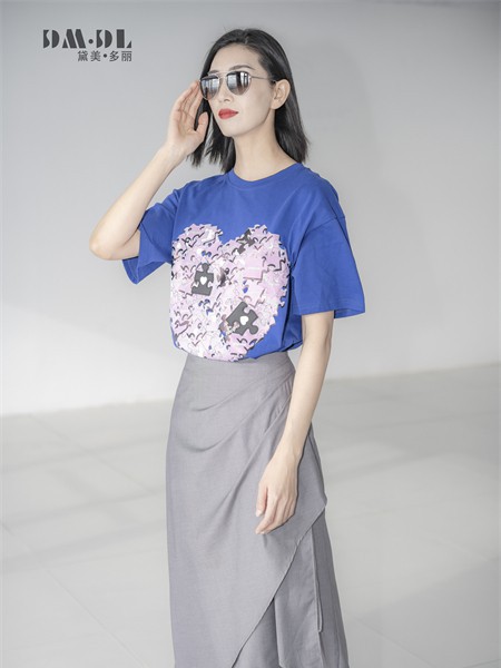 黛美多丽女装2022春夏季蓝色T恤