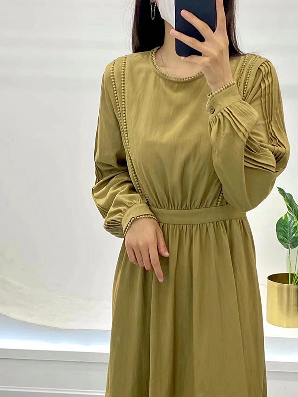 赫本家2022春夏季绿色连衣裙