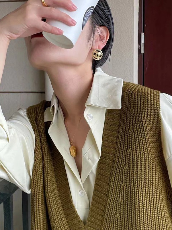 简诣2022秋冬季白色衬衫