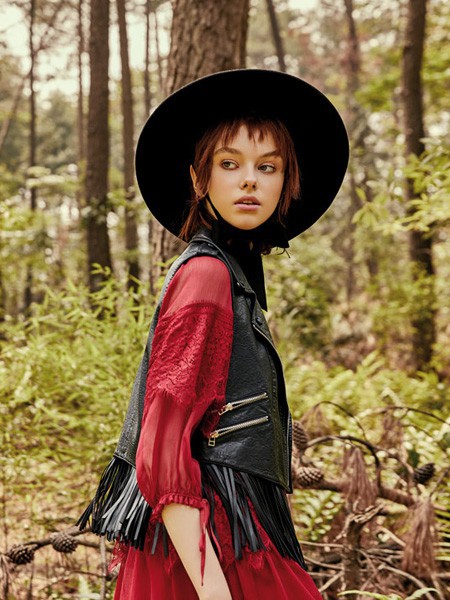 妍帛女装2022秋冬季红色雪纺衫