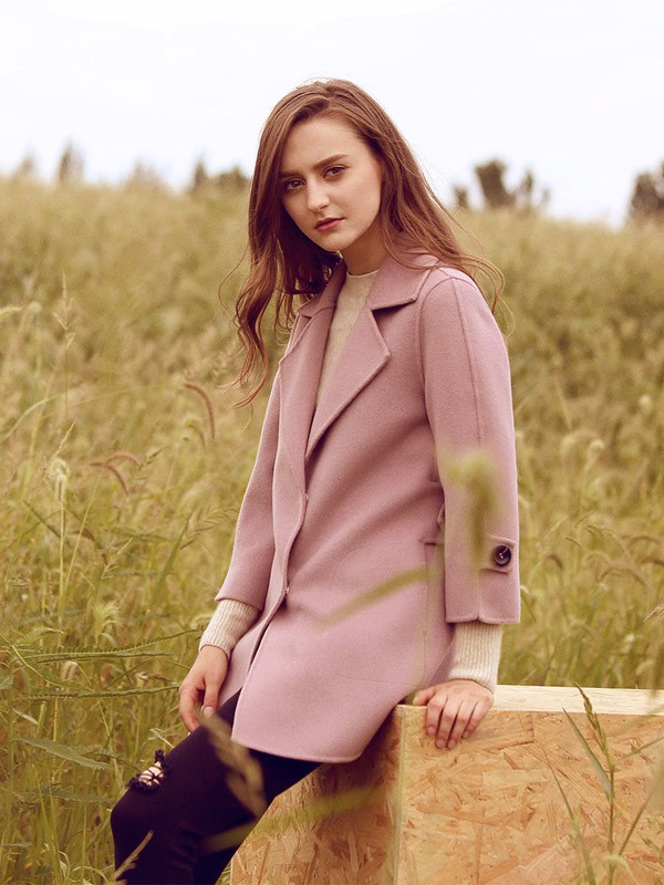 轲雅女装2022秋冬季粉色大衣