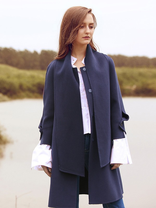 轲雅女装2022秋冬季藏蓝色外套