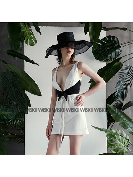 WISKII2022春夏季白色泳衣