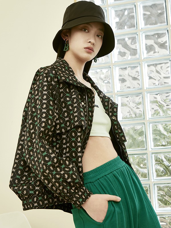 百图2022秋冬季白色背心