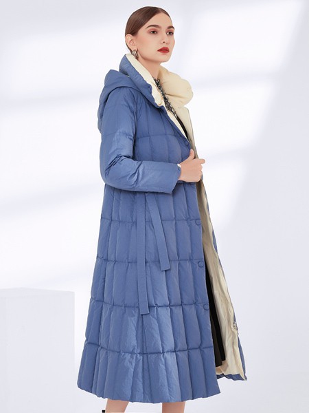 真斯贝尔女装2022秋冬季蓝色棉服
