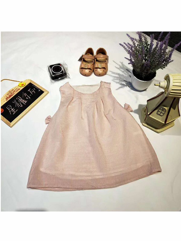 童童抢童装2022春夏季裸色吊带裙
