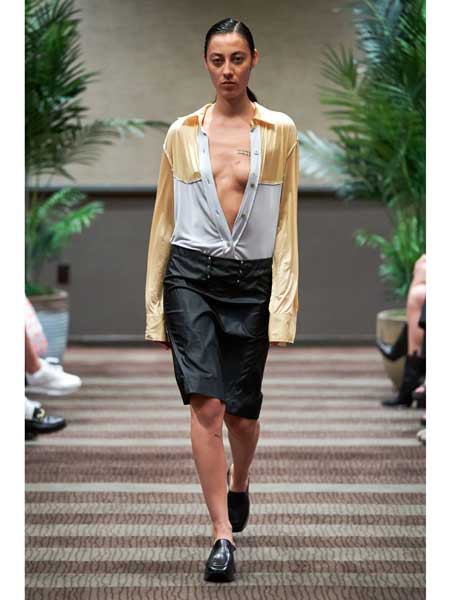 Linder休闲装2022春夏季黑色短裤