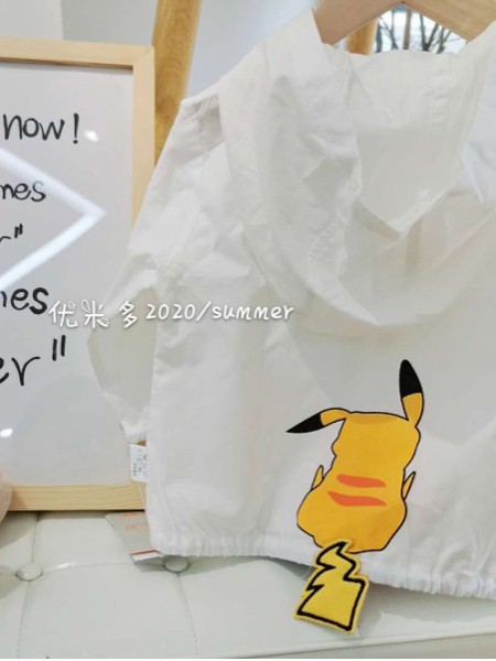 优米多童装2022春夏季白色衬衫