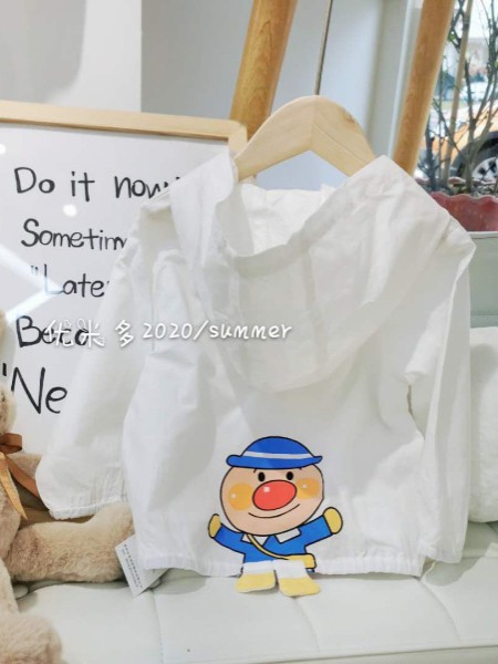 优米多童装2022春夏季白色卫衣