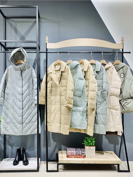 联胜服饰女装2022秋冬季蓝色羽绒服