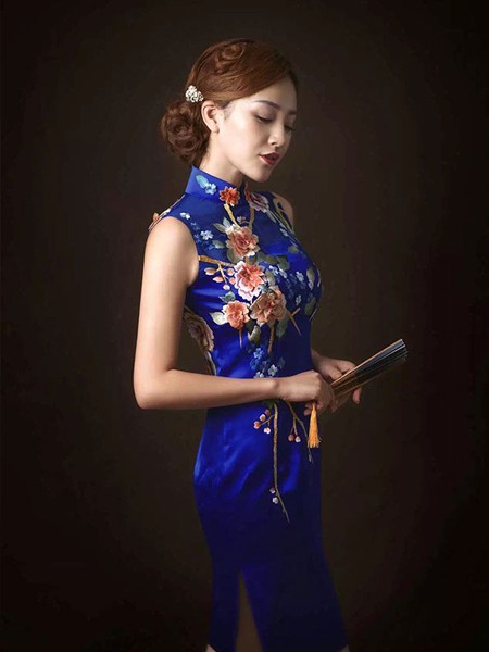 ​优刻定制男装2022春夏季橙色旗袍