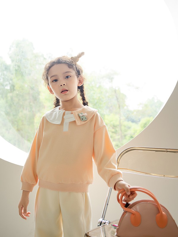 田田小象2022秋冬季橙色T恤