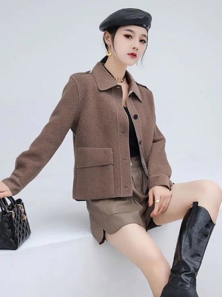 凯威路休闲装2022秋冬季棕色短裤