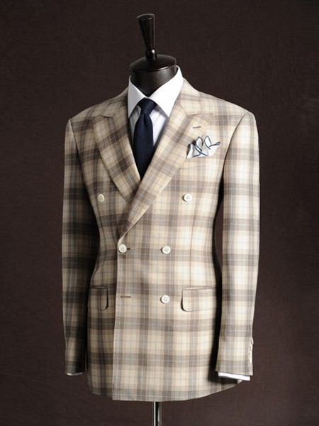 ​皇家绅士男装2022秋冬季米色西装