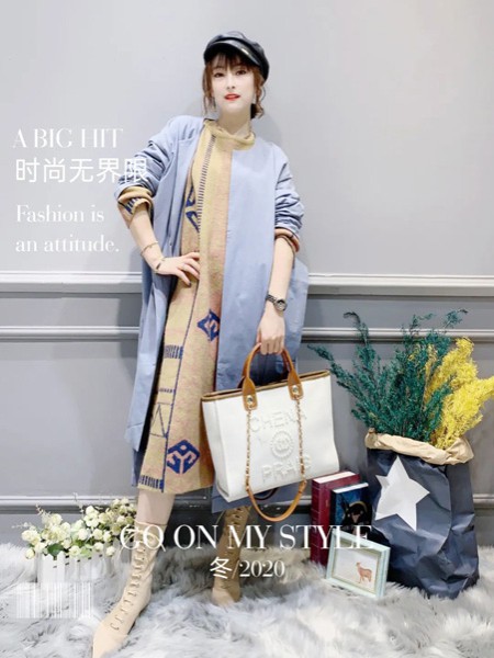 紫布语女装2022秋冬季棕色连衣裙