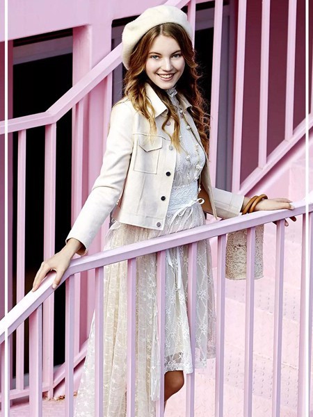 创美生活女装2022春夏季白色T恤