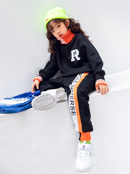 童乐惠2022秋冬季黑色T恤