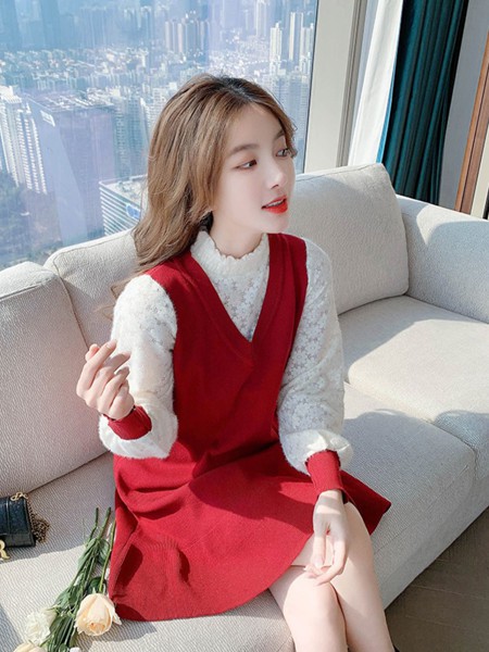 莎融女装2022春夏季红色背带裙