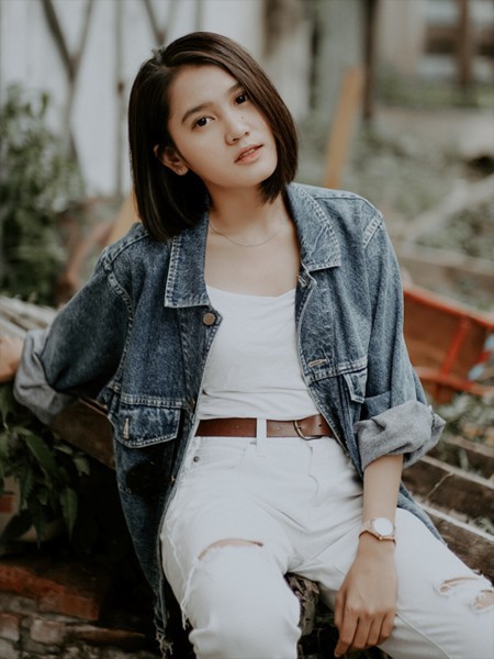 莎融女装2022春夏季白色背心